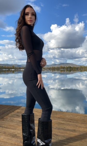 Necc betétes sztreccs overál, zipzáros